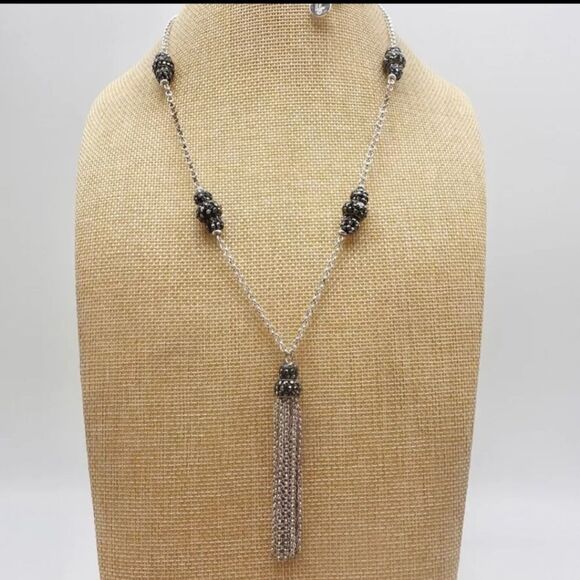 Liz Claiborne Necklace Silver Tone Station Beads Tassel Pendant 26 Inch NWOT - Picture 8 of 8